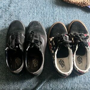 2 pairs of vans